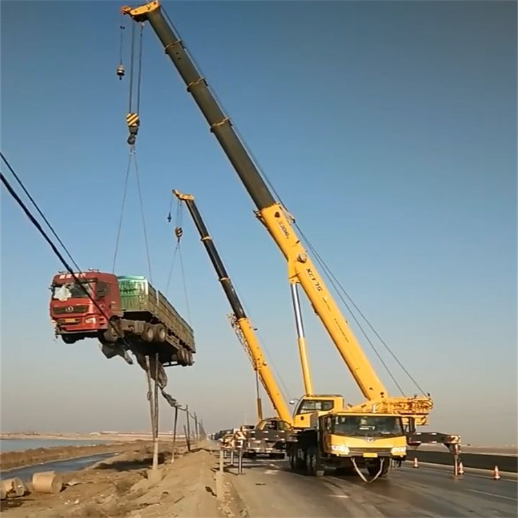 金城江汽车吊车救援多少钱