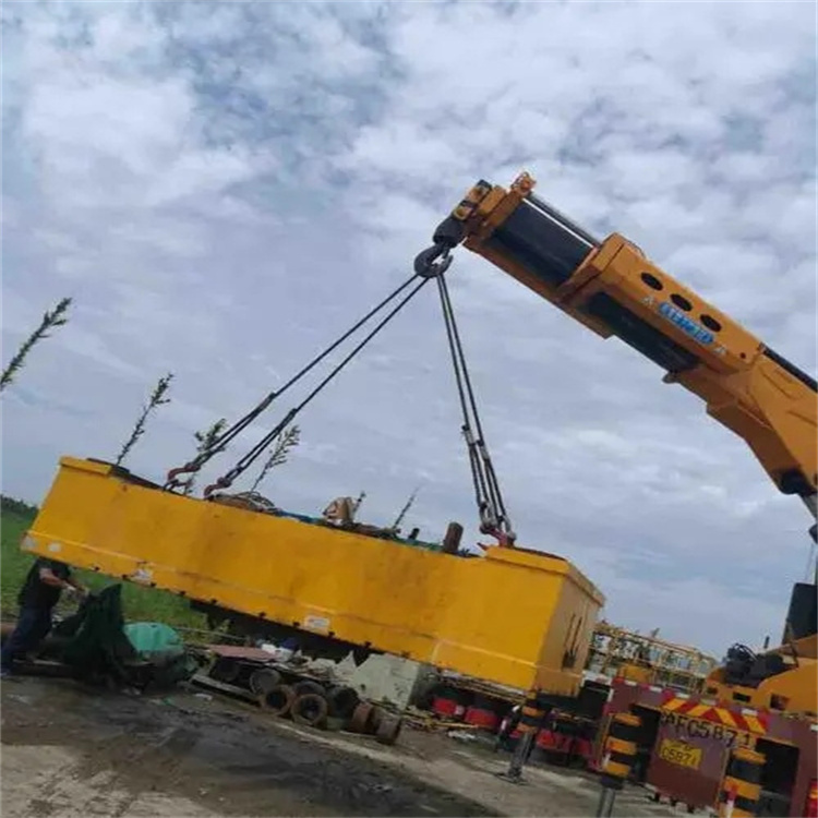 金城江吊车吊集装箱需要多少钱